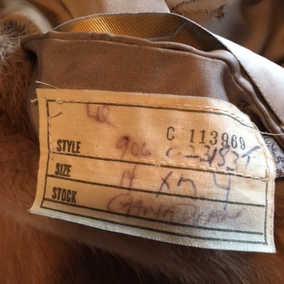 Mink fur coat with matching hat - Picture 4 of 10